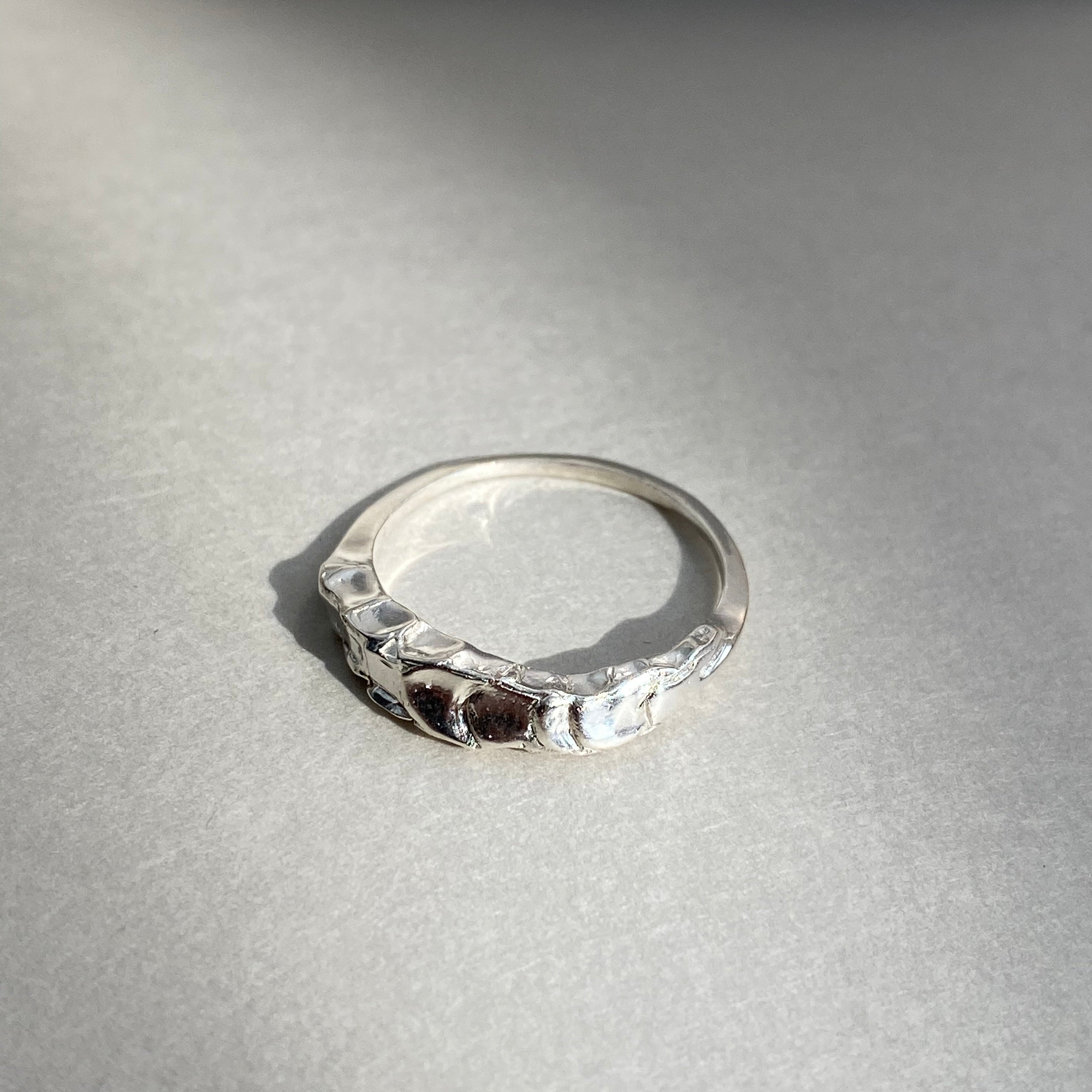Dragon simple ring